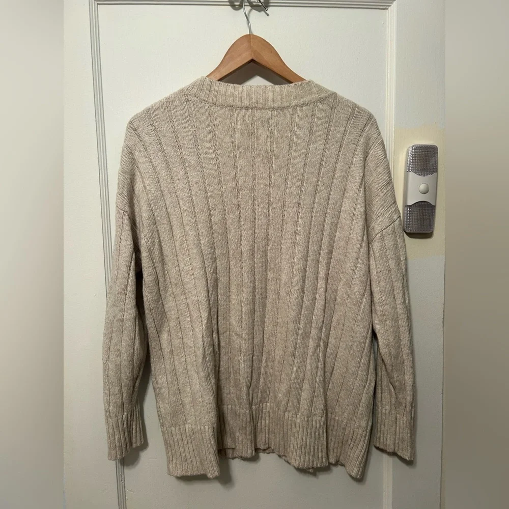 American Eagle Outfitters Oversized V-Neck Sweater - Picture 2 of 3